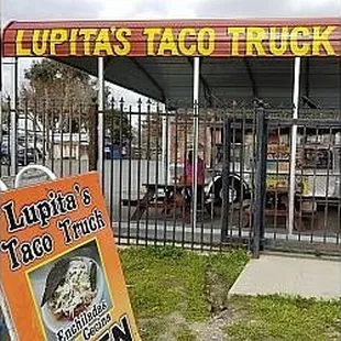 ramen and noodles, outside