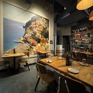 sushi and sashimi, interior