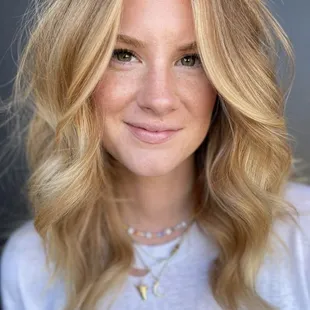 Strawberry blonde of our dreams!