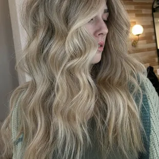 Lived in, old money blonde. Full of dimension! Beautiful!