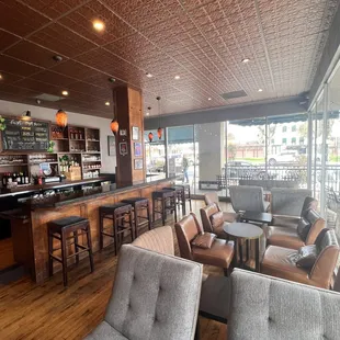 Lounge &amp; bar area