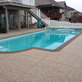 Beautiful Pool Deck in Lusterstone two-tone.