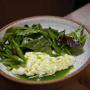 Burrata salad @dumplingadventuress