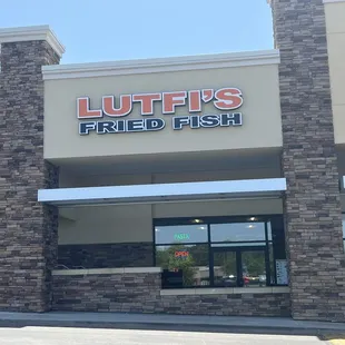 Restaurant sign/entrance