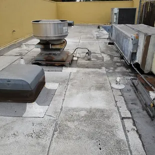 the roof of a commercial building