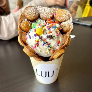 Bubble waffle cone