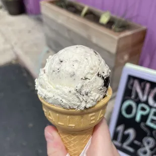 Lavender cookies and creme
