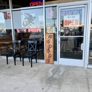  the outside of a restaurant