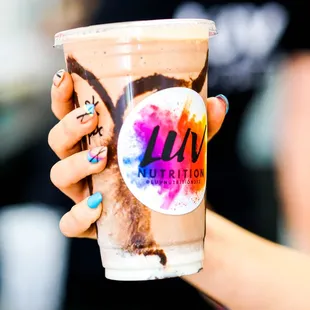 Skinny Peanut Butter Cup - one of our FAVES!  Under 200 calories, 24g protein, 10 sugar - great for breakfast, lunch or post recovery!