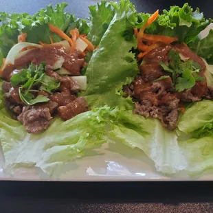 Stir-Fried Beef Lettuce Wraps