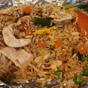 Thai fried rice with chicken