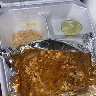 N1. Pad Thai