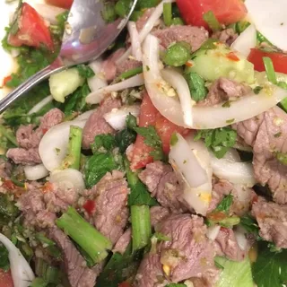 17.Spicy Beef Salad