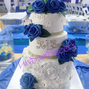 Blue velvet Wedding cake