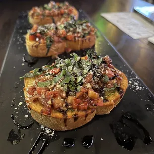 Bruschetta with Balsamic Glaze