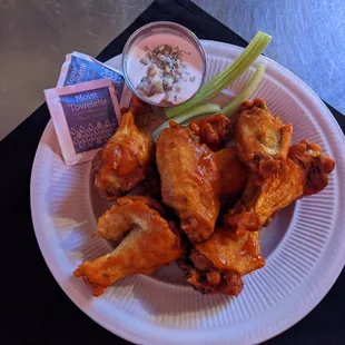 Wings as main course at Luxe Bar &amp; Grill