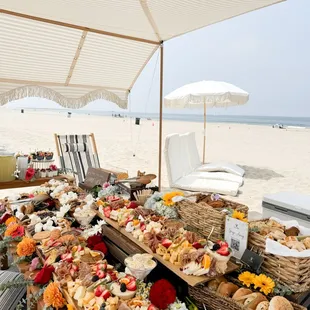 Summer beach party picnics calls for brunch trays and s'mores!
