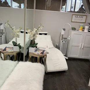 Downstairs teeth whitening station