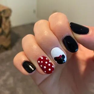 Mini mouse nail art by Anna