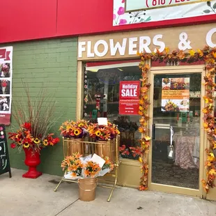 We are so happy how the store front is looking!