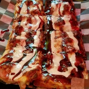 Wildberry grilled chicken Flatbread pizza