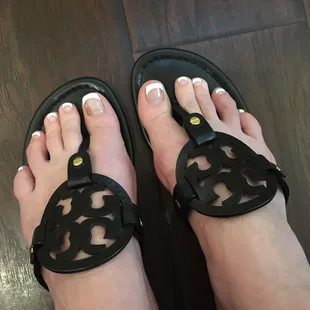 Perfect French pedicure thanks to Ellen!