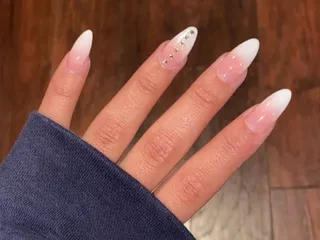 Mimi Nails