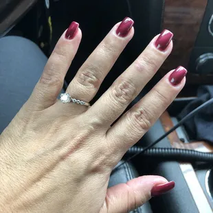 Cat eye burgundy gel