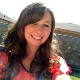 Lauren R.