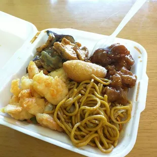Their three entree lunch special!