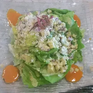 Ensalada De Lechuga Y Elote