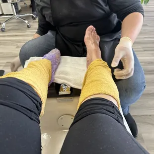 Pedicure time.