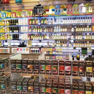 150+ flavors in vape juice in 0,3,6,12,18,24mg nicotine level. Naked, Kilo, Vapetassia, Reds, High Society, Atmos, Finest, Aqua,Loaded &amp;more