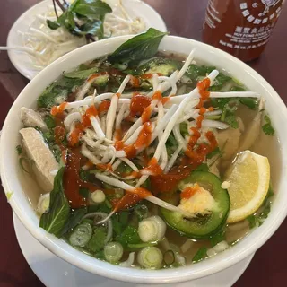 PH62. Chicken Rice Noodle Soup