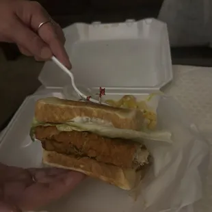 Moby Fish Sammich, Mac and cheese