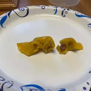 Almost no meat in the won ton soup