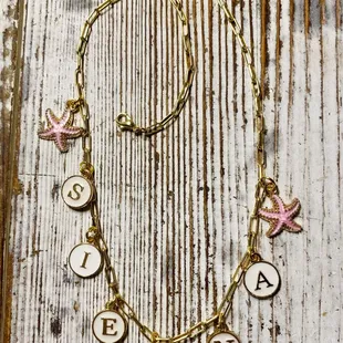 Create simple name necklaces for you or those you love! Hawaiian names available as well.