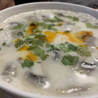 Tom Kha