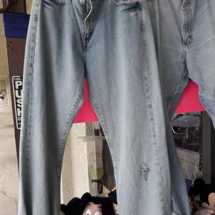 VINTAGE LEVIS LEVIS LEVIS. ALL DAY EVERY DAY.