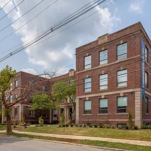 Brand New: 875 Michigan! Contact us at info@lykenscompanies.com to schedule a tour!