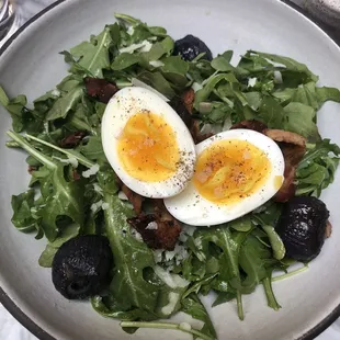 Seared Bass & Arugula Salad