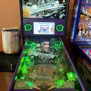 Rick and Morty pinball machine!