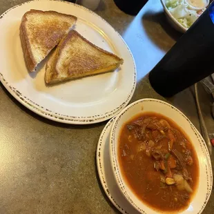 Grilled cheese &amp; beef vegetable soup