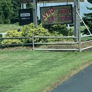 Awesome place for veggies and fruit! The people that work there are so helpful and friendly!