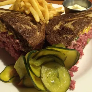 Reuben is a wise choice. 10