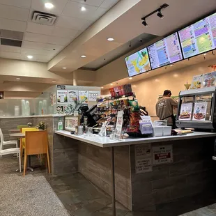 the inside of a fast food restaurant