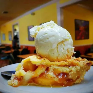 Apple Pie with Tillamook Vanilla Bean Ice Cream