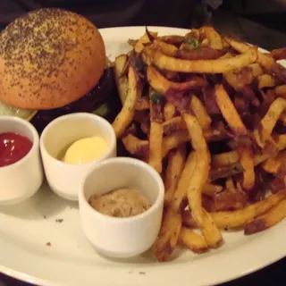 Lyon Hall Burger*