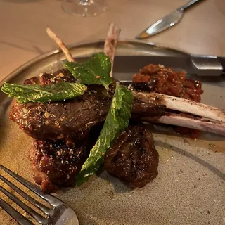 Charcoal Grilled Lamb Chops*