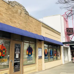 Lyric Theatre of OKC:  7 Apr 2019:  Outside Bldg